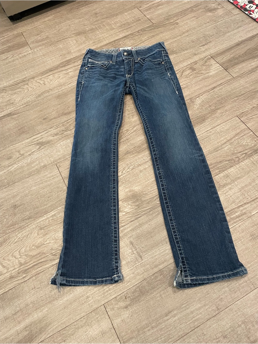 Ariat Real Denim Women’s 27R Western Cowgirl embroidered semi distressed jeans